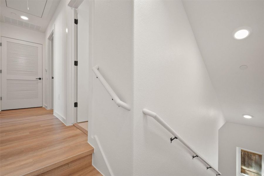 Spacious, unfurnished interior of a new home in , Austin (Image 23).