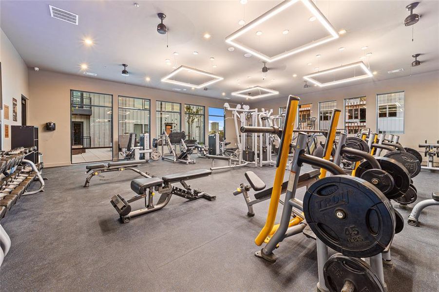 Community amenities in , Dallas (Image 15).