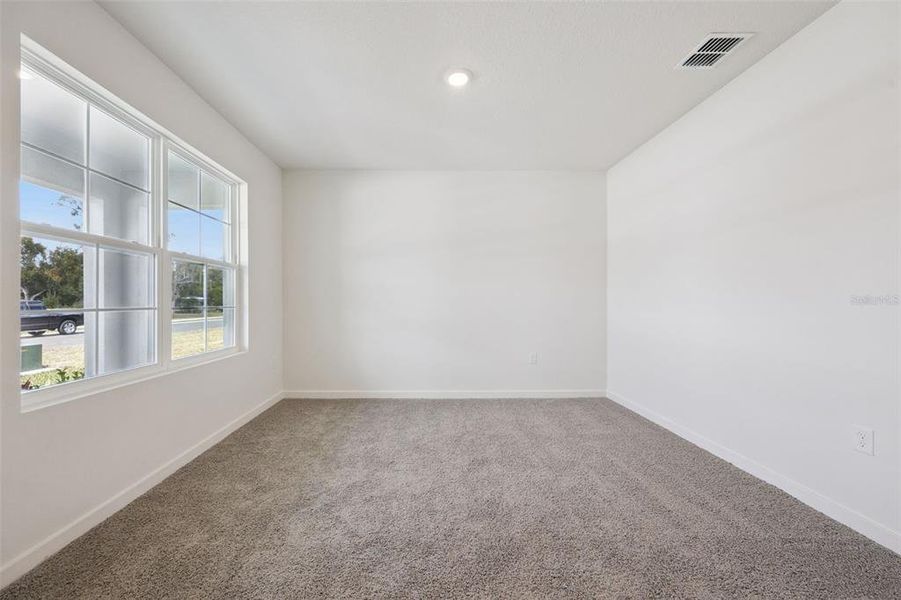 Spacious, unfurnished interior of a new home in Bradbury Estates, Sanford (Image 24).