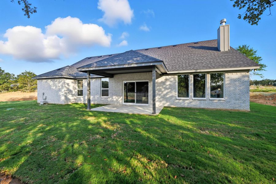 Representative exterior details of a home built from the Garrison III by Cheldan Homes in Arbor Oaks, Boyd (Image 21).