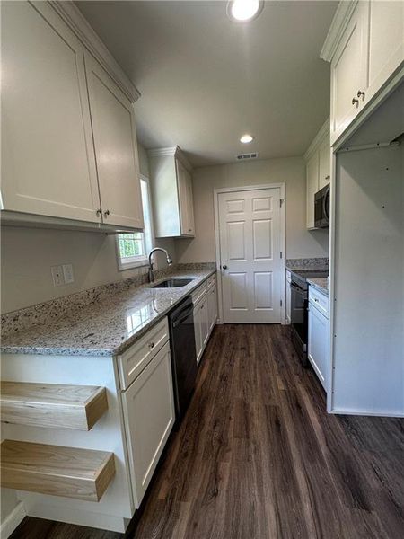 Furnished interior view inside a new home in , Dahlonega (Image 3).