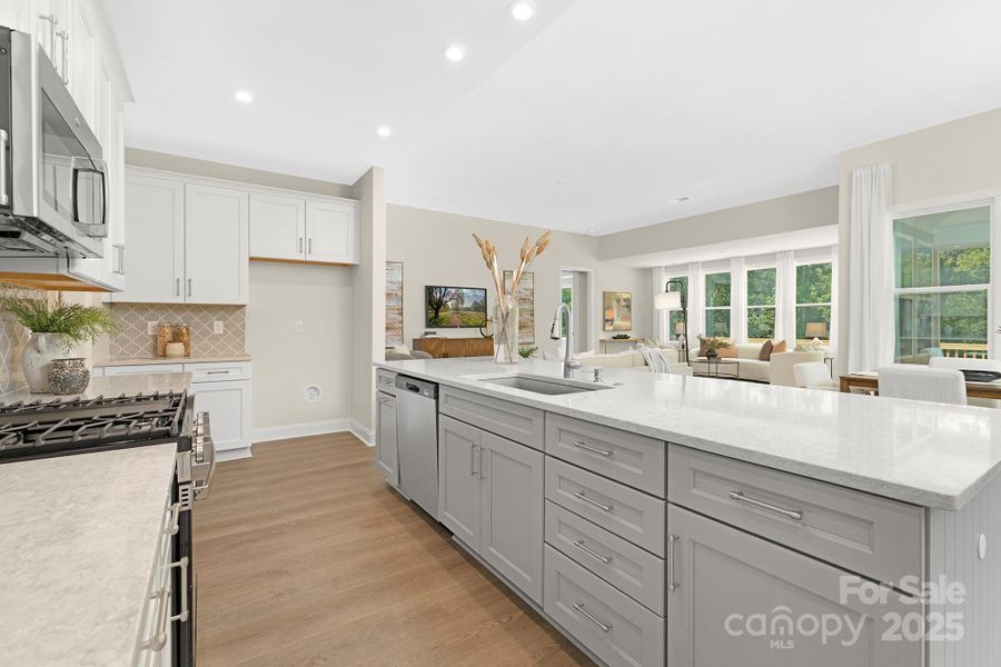 Furnished interior view inside a new home in Handsmill on Lake Wylie, York (Image 12).