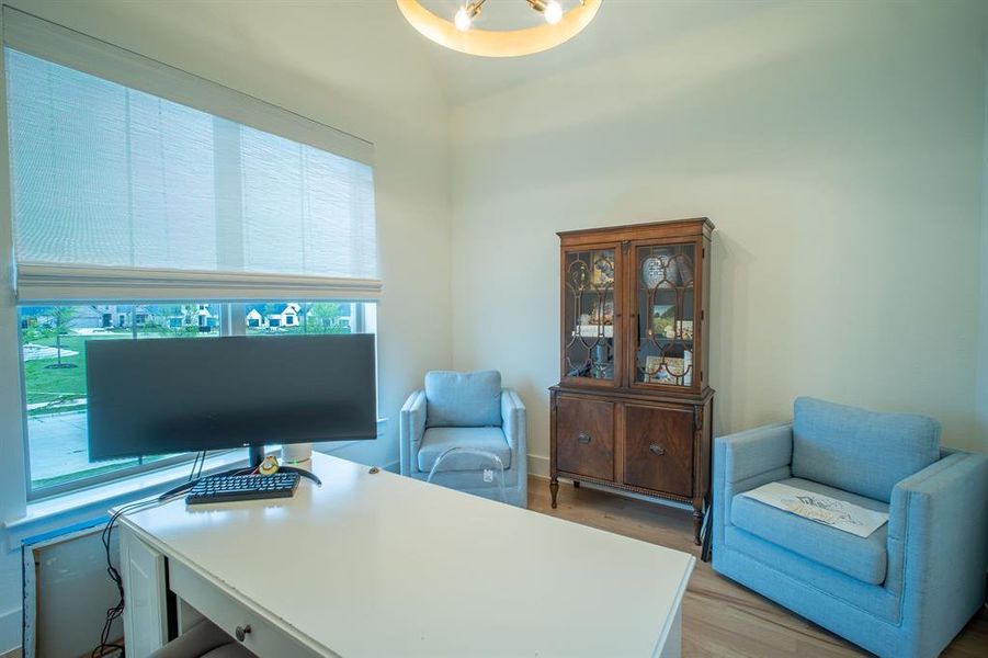 Furnished interior view inside a new home in The Homestead - 62', Rockwall (Image 24). Furnished interior view inside a new home in The Homestead - 62', Rockwall (Image 24).