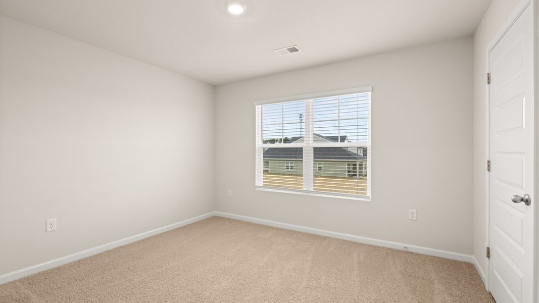 Spacious, unfurnished interior of a new home in Captain's Corner, Grovetown (Image 25).