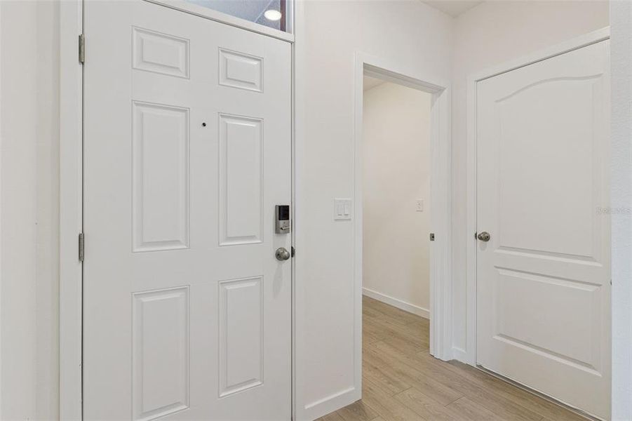 Spacious, unfurnished interior of a new home in , Kissimmee (Image 22).