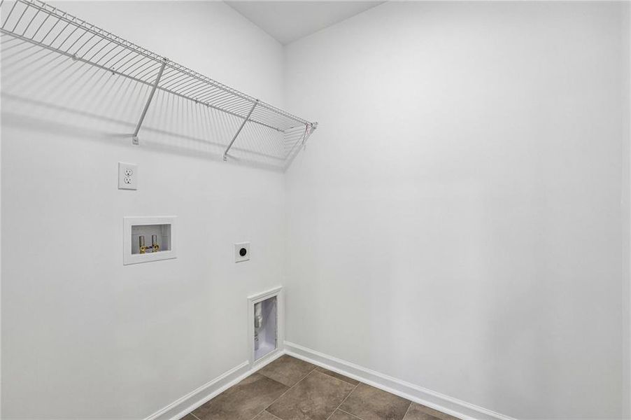 Spacious, unfurnished interior of a new home in Weatherfield, Buford (Image 36).