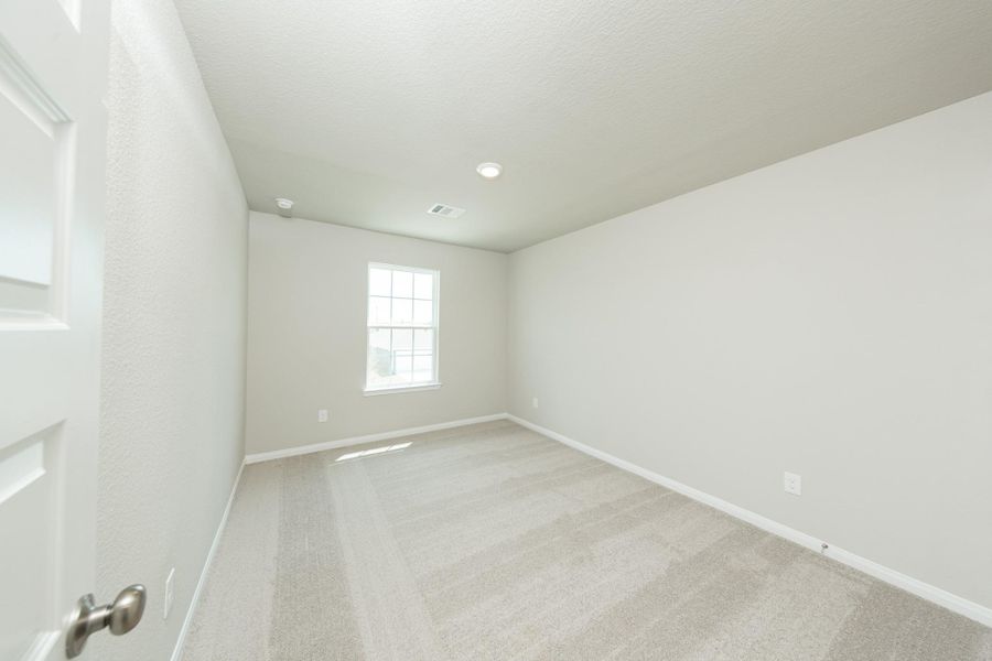 Spacious, unfurnished interior of a new home in Cliffstone Hills, Conroe (Image 12). Spacious, unfurnished interior of a new home in Cliffstone Hills, Conroe (Image 12).