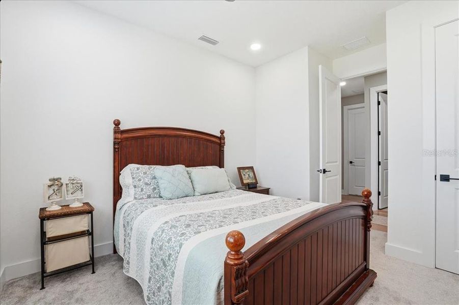 Furnished interior view inside a new home in , Venice (Image 34).