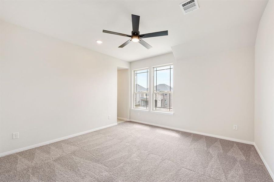 Spacious, unfurnished interior of a new home in Creekview Meadows, Pilot Point (Image 18). Spacious, unfurnished interior of a new home in Creekview Meadows, Pilot Point (Image 18).