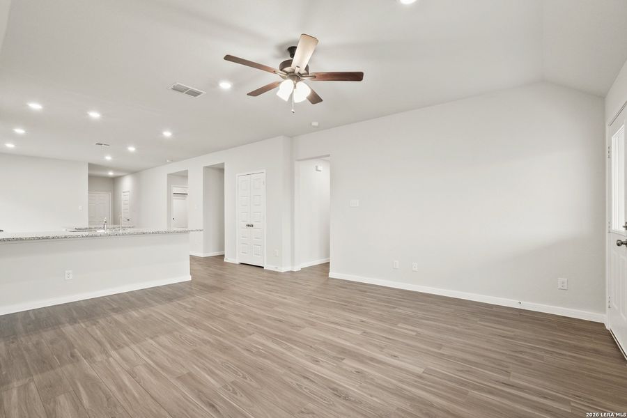 Spacious, unfurnished interior of a new home in Swenson Heights, Seguin (Image 25). Spacious, unfurnished interior of a new home in Swenson Heights, Seguin (Image 25).