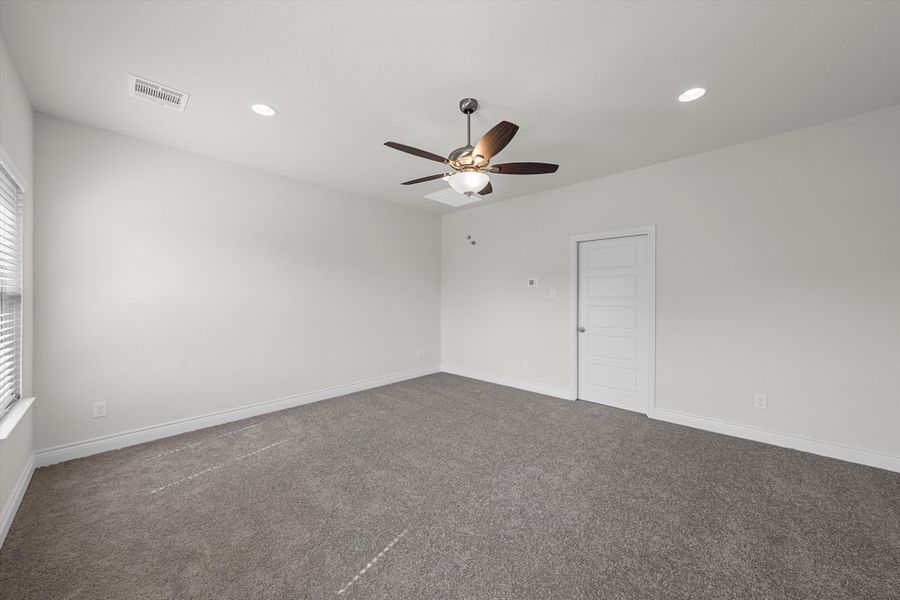 Spacious, unfurnished interior of a new home in Legacy Ranch - Phase 2, Temple (Image 30). Spacious, unfurnished interior of a new home in Legacy Ranch - Phase 2, Temple (Image 30).