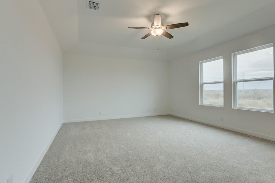 Representative unfurnished interior of a home built from the Alexis by Ashton Woods in Nopal Valley, San Antonio (Image 25).