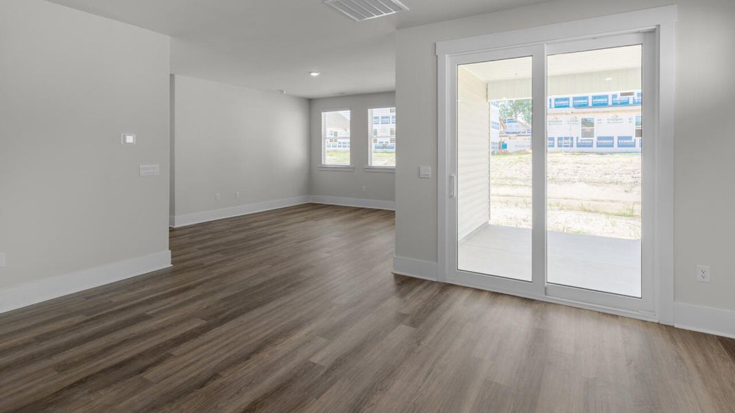 Spacious, unfurnished interior of a new home in Surfside Landing, Hubert (Image 11).