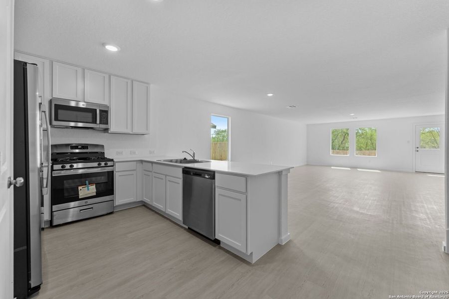 Furnished interior view inside a new home in Lodi Grove, Floresville (Image 7). Furnished interior view inside a new home in Lodi Grove, Floresville (Image 7).