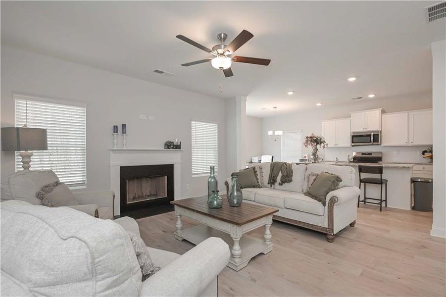Furnished interior view inside a new home in , Villa Rica (Image 7).