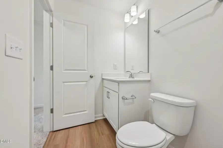 18-web-or-mls-212 Parker Lane-S0503-018