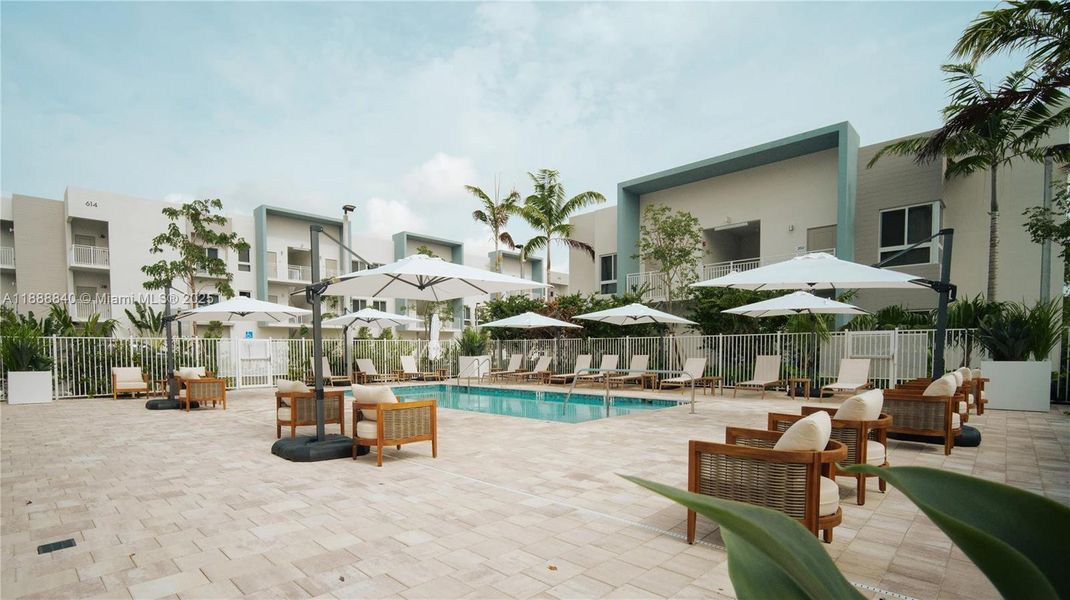 Community amenities in , Dania Beach (Image 10).