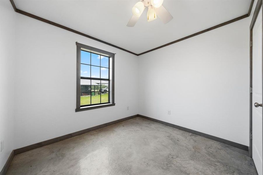 Spacious, unfurnished interior of a new home in , Walnut Springs (Image 19).