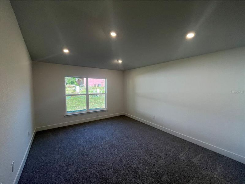 Spacious, unfurnished interior of a new home in Orange Blossom Hills, Summerfield (Image 16).