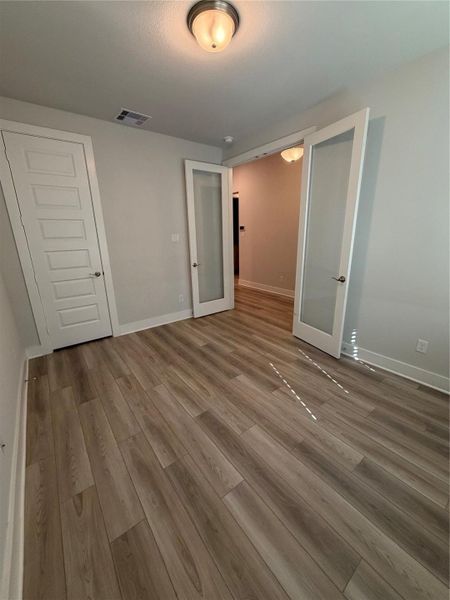 Spacious, unfurnished interior of a new home in , Texas City (Image 20). Spacious, unfurnished interior of a new home in , Texas City (Image 20).