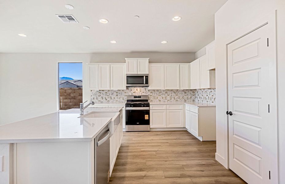 Furnished interior view inside a new home in Vistoso Canyon Estates, Oro Valley (Image 10).