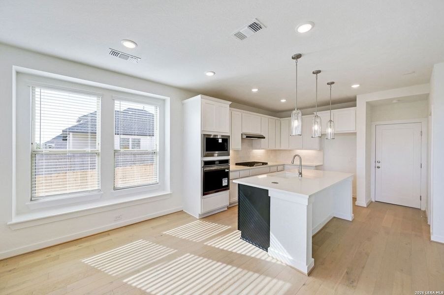 Furnished interior view inside a new home in Legacy at Lake Dunlap, New Braunfels (Image 11).