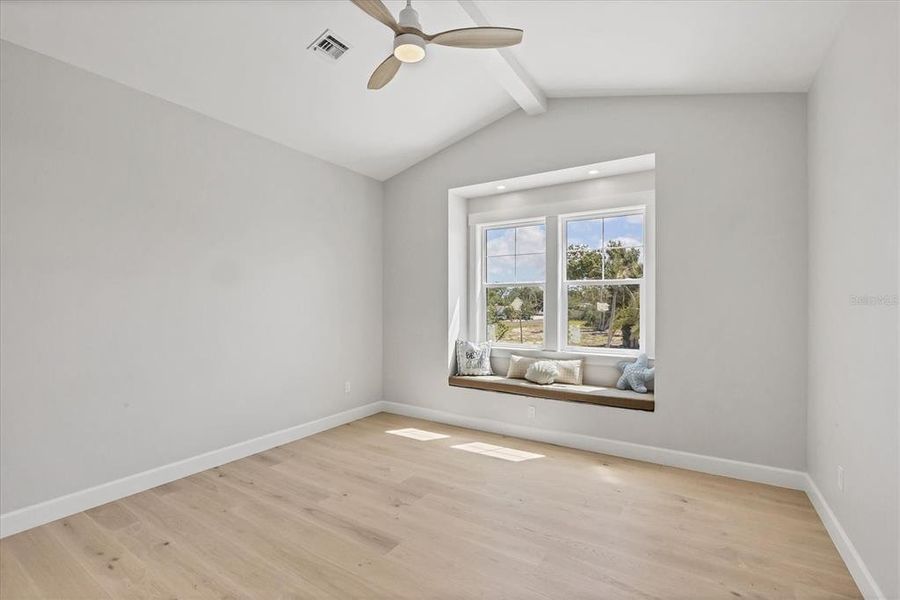 Spacious, unfurnished interior of a new home in , Englewood (Image 49).