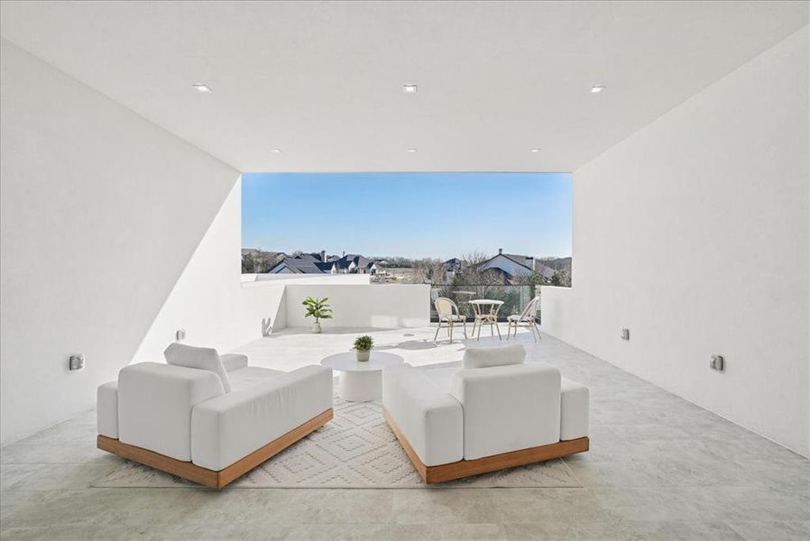 Image 37 of a home in .