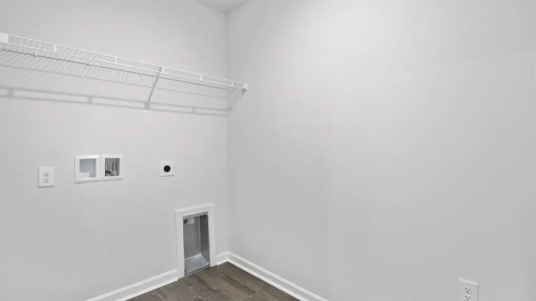 Spacious, unfurnished interior of a new home in Magnolia at the Bluffs Phase 3, Freeport (Image 22).