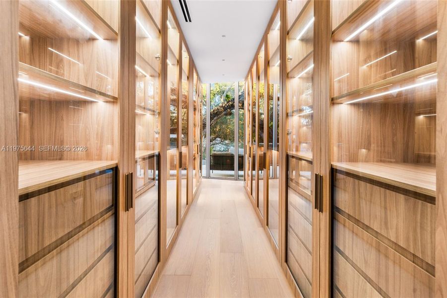 Community amenities in , Miami (Image 56).