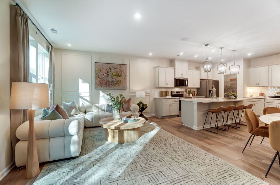 Photo representation of the Sierra plan. Colors, finishes and options will vary.