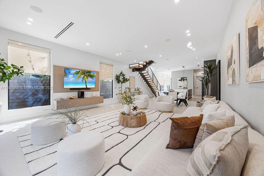 Furnished interior view inside a new home in , Fort Lauderdale (Image 74).