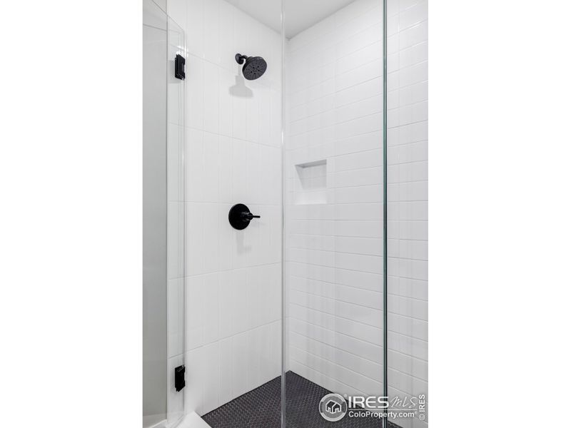 Image 47 of a home in .