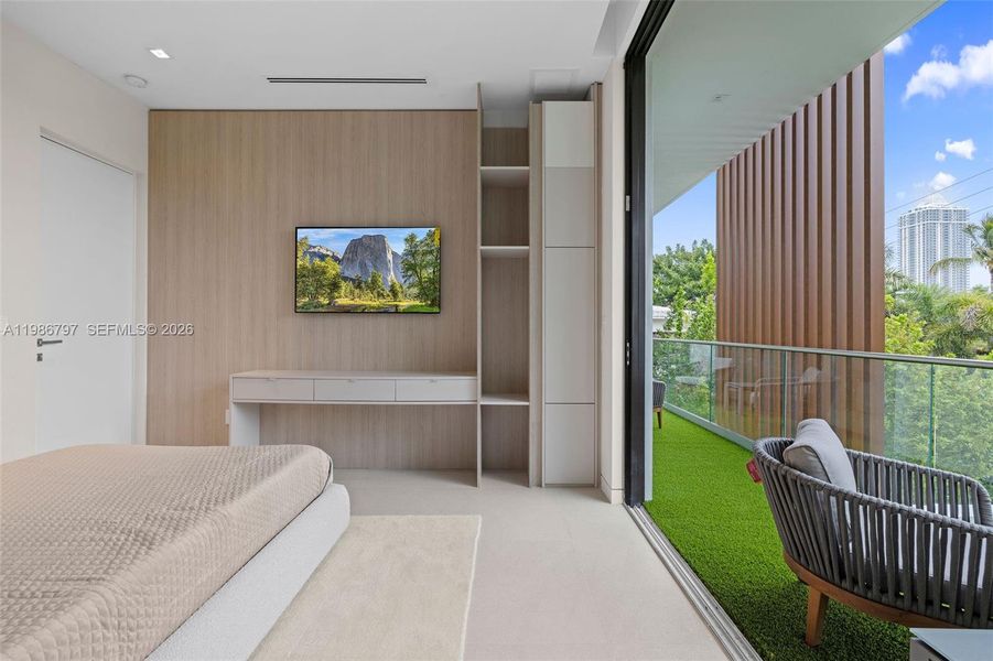 Exterior details and patio area of a home in , Miami Beach (Image 4).