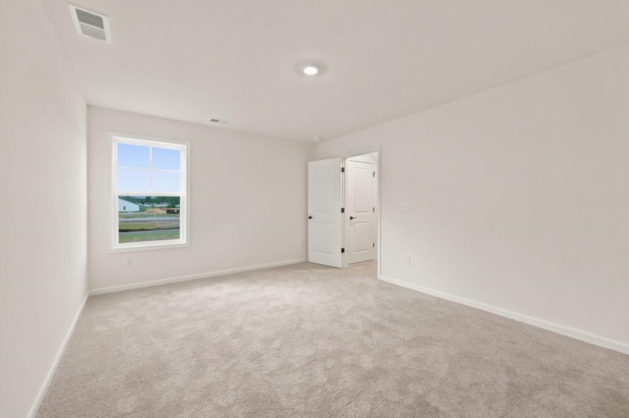 Spacious, unfurnished interior of a new home in Oak Grove, Conway (Image 36).