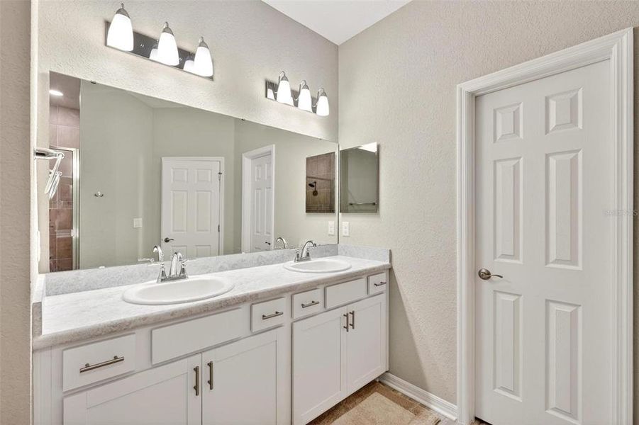 Furnished interior view inside a new home in Silver Springs Shores, Ocala (Image 46). Furnished interior view inside a new home in Silver Springs Shores, Ocala (Image 46).
