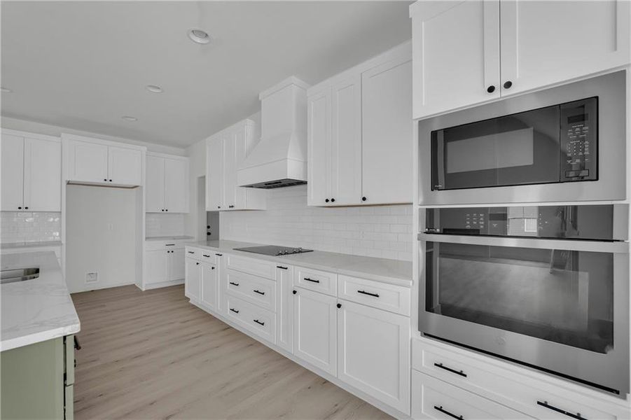 Furnished interior view inside a new home in , Lavonia (Image 11).