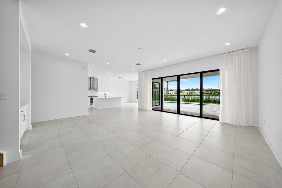 007-8095CrystalDownsAvenue-BocaRaton-FL- 007-8095CrystalDownsAvenue-BocaRaton-FL-