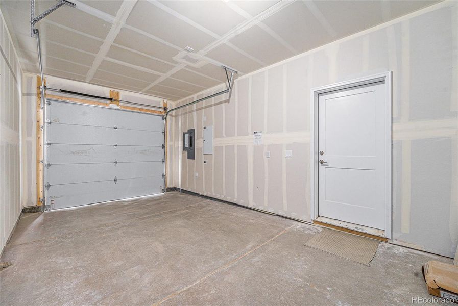 Spacious, unfurnished interior of a new home in , Fraser (Image 21). Spacious, unfurnished interior of a new home in , Fraser (Image 21).