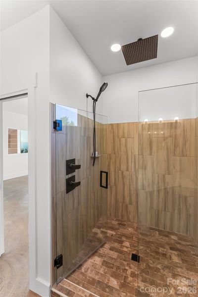Image 39 of a home in .