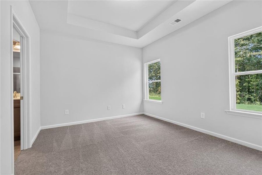Spacious, unfurnished interior of a new home in Southbend, Rome (Image 14). Spacious, unfurnished interior of a new home in Southbend, Rome (Image 14).