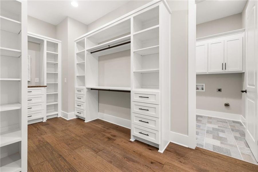 Spacious, unfurnished interior of a new home in , Nicholson (Image 42).