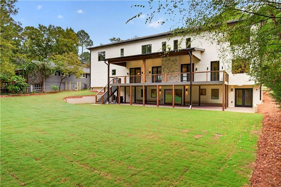 Exterior details and patio area of a home in , Dunwoody (Image 35).
