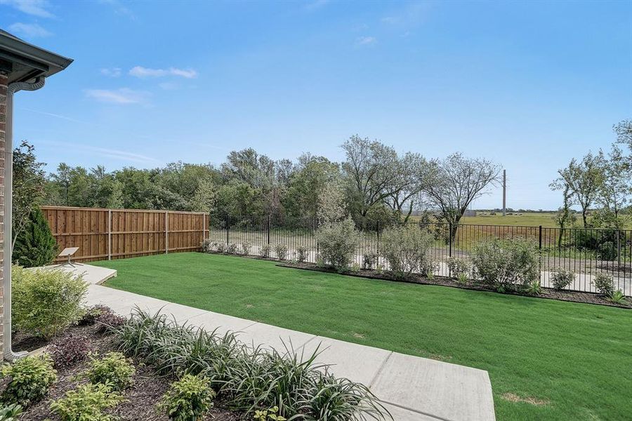 2040 Bluestem Road ~ Model Home Available for November Closing! 2040 Bluestem Road ~ Model Home Available for November Closing!
