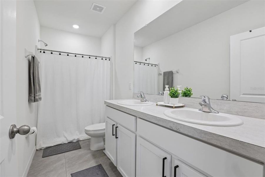 Furnished interior view inside a new home in Easthaven, Tampa (Image 10). Furnished interior view inside a new home in Easthaven, Tampa (Image 10).
