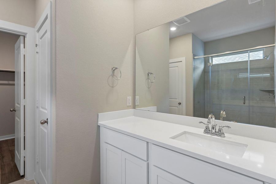 Furnished interior view inside a new home in River Ranch Trails, Dayton (Image 5). Furnished interior view inside a new home in River Ranch Trails, Dayton (Image 5).