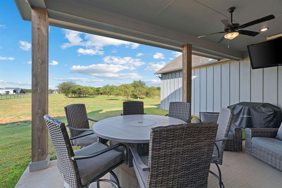 Exterior details and patio area of a home in , Garner (Image 1).