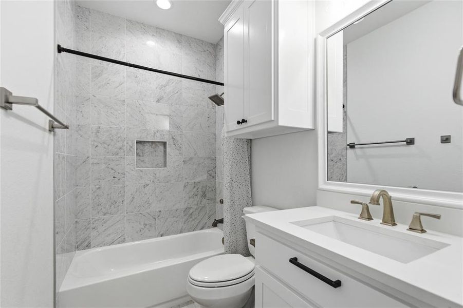 Furnished interior view inside a new home in , Aledo (Image 14).