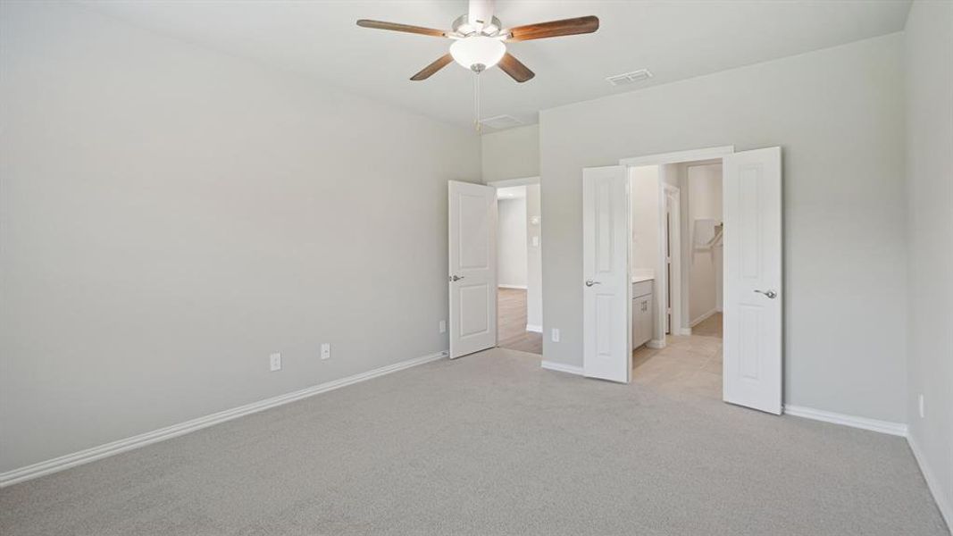 Photo is not of the actual home, but is an inspirational photo of builder’s model home and may depict options, furnishings, and/or decorator features that are not included. Photo is not of the actual home, but is an inspirational photo of builder’s model home and may depict options, furnishings, and/or decorator features that are not included.