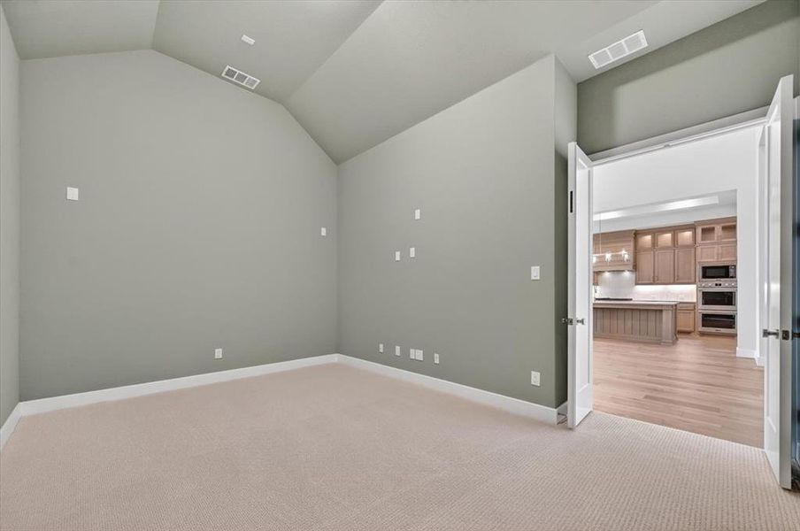Spacious, unfurnished interior of a new home in The Parks at Wilson Creek, Celina (Image 19).
